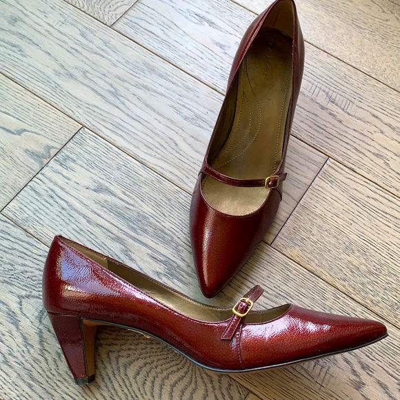 Tahari pumps NWOT - Picture 3 of 6